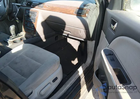 2008 Ford Taurus Sel z USA, uszkodzony, nr VIN 1FAHP27W48G153123